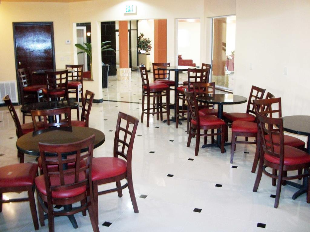 Robinson Inn And Suites المظهر الخارجي الصورة