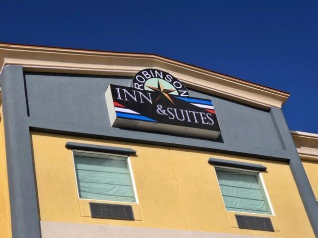 Robinson Inn And Suites المظهر الخارجي الصورة